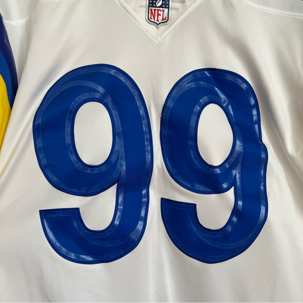 LA Rams Aaron Donald Jersey - Picture 4 of 7